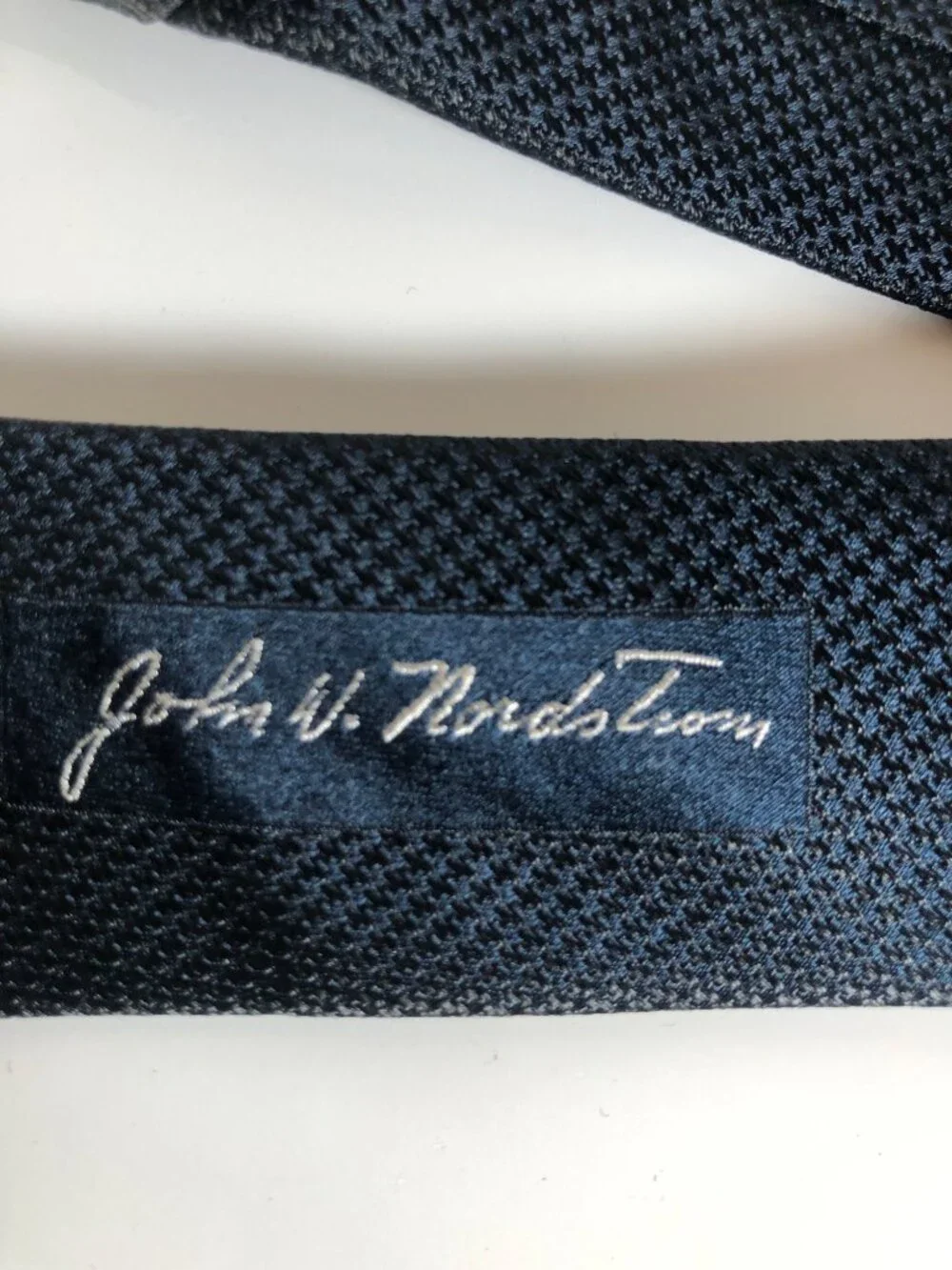 John W Nordstrom Paisley Leaf Silk Tie Mens Black Silver Necktie Office Formal